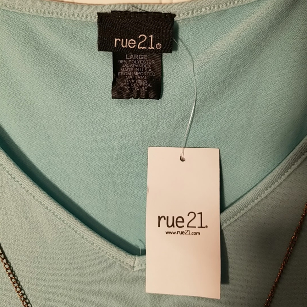 NWT rue 21 Large SS Open Shoulder Vneck Blouse - Picture 5 of 8